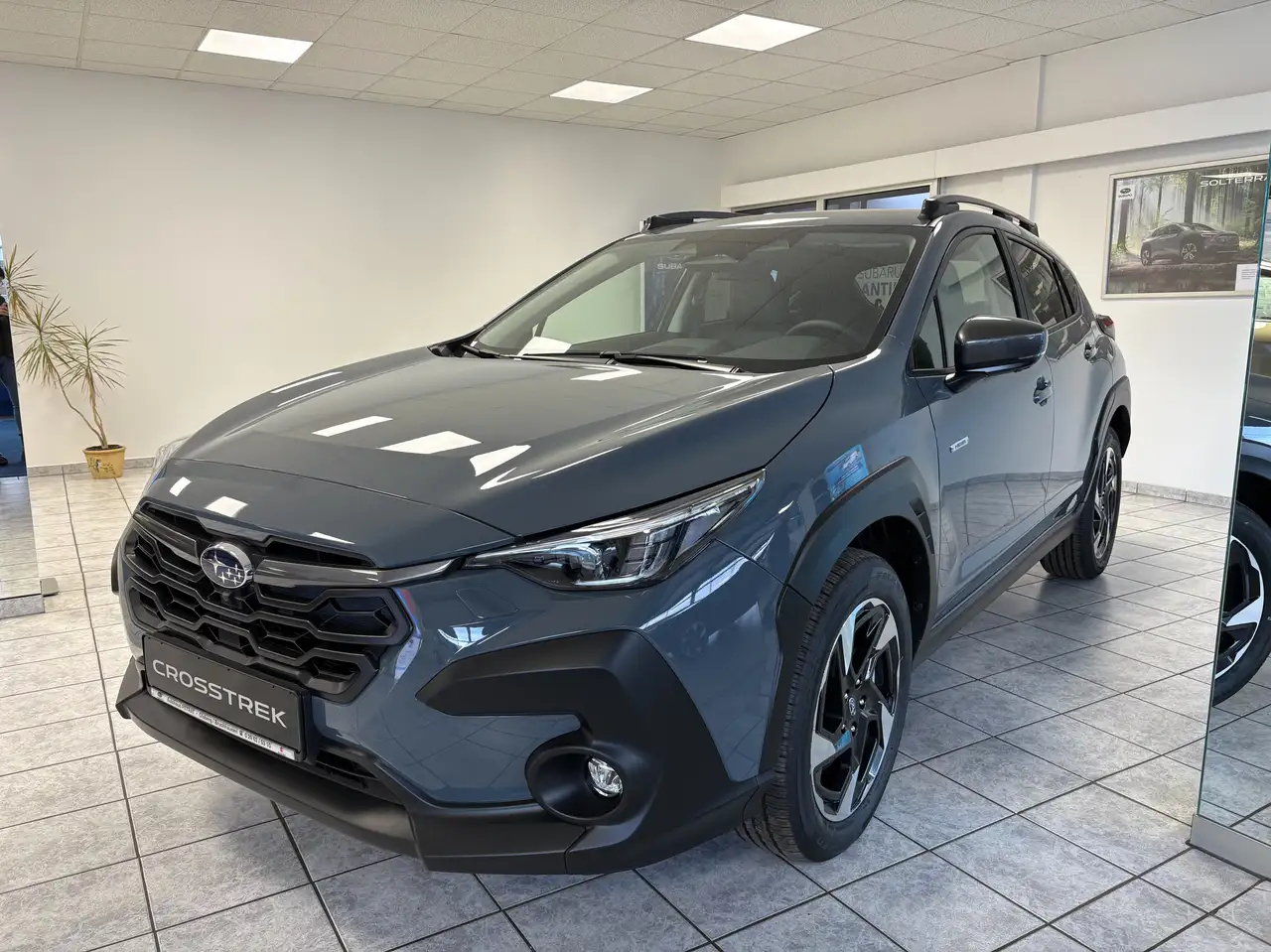 Subaru Crosstrek Active 2.0ie e.Boxer — photo 1 of 15