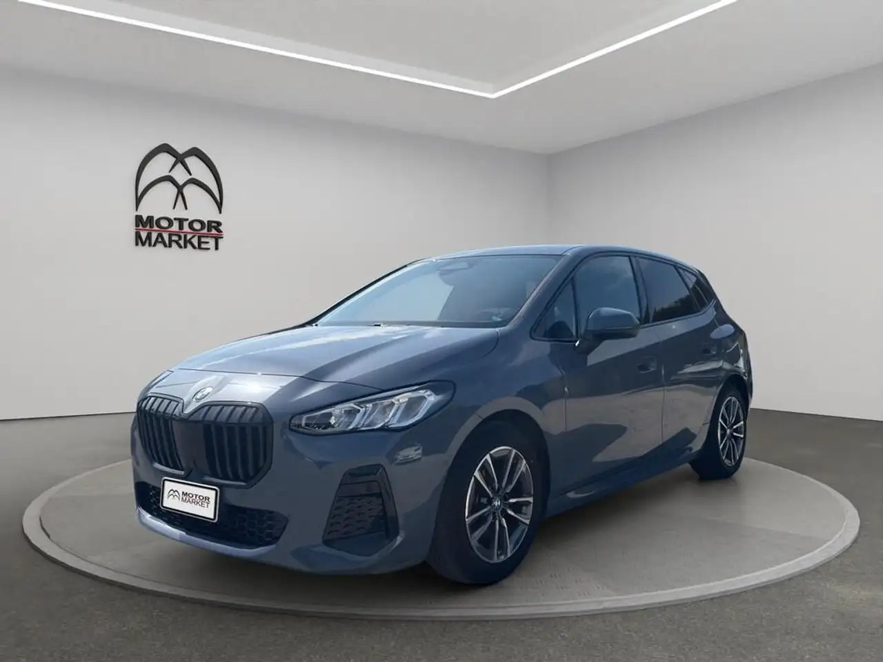 BMW 218 d Active Tourer Msport auto — photo 1 of 15