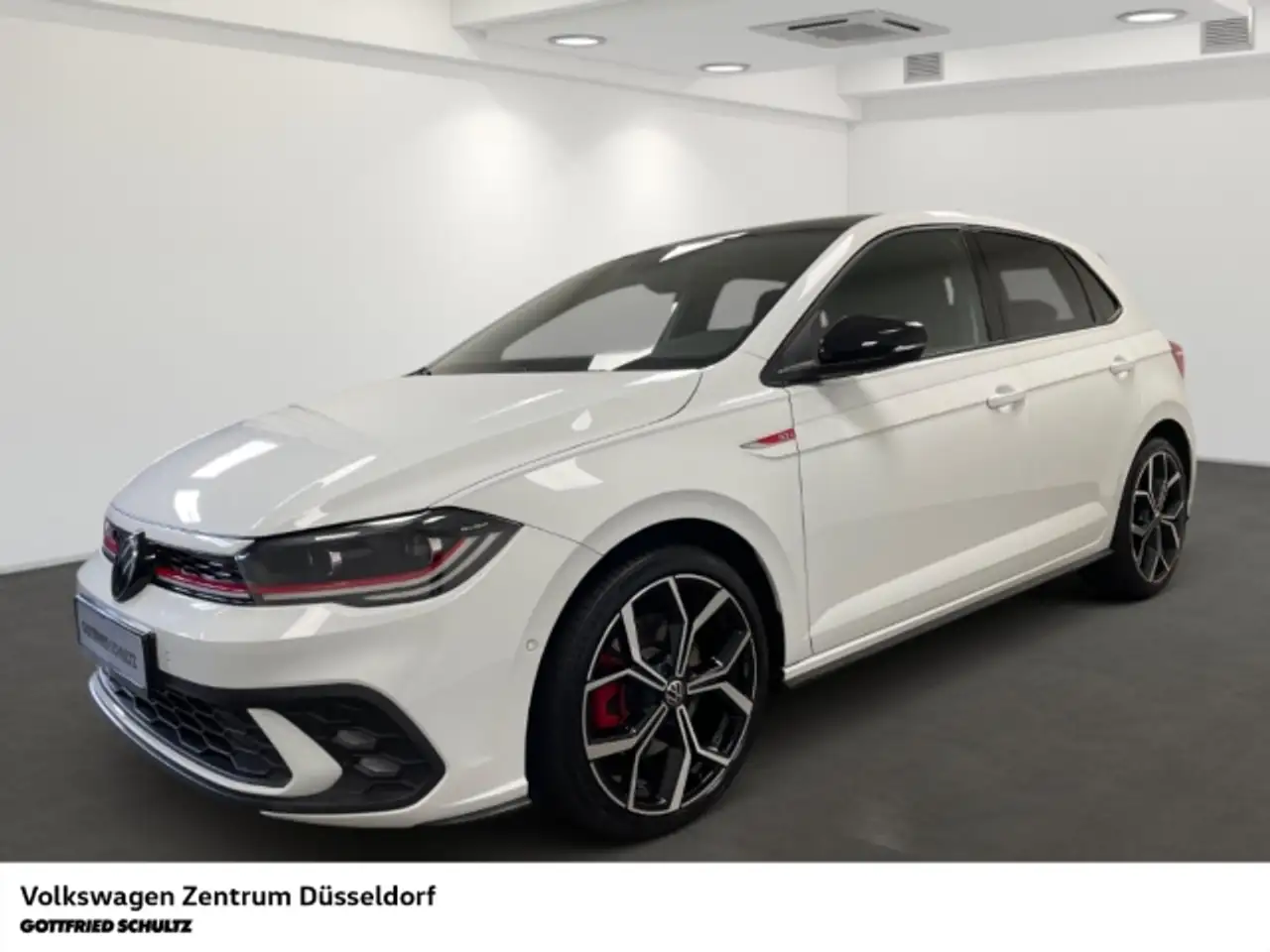 Volkswagen Polo GTI 2.0 TSI DSG Navi LED Kamera — photo 1 of 14