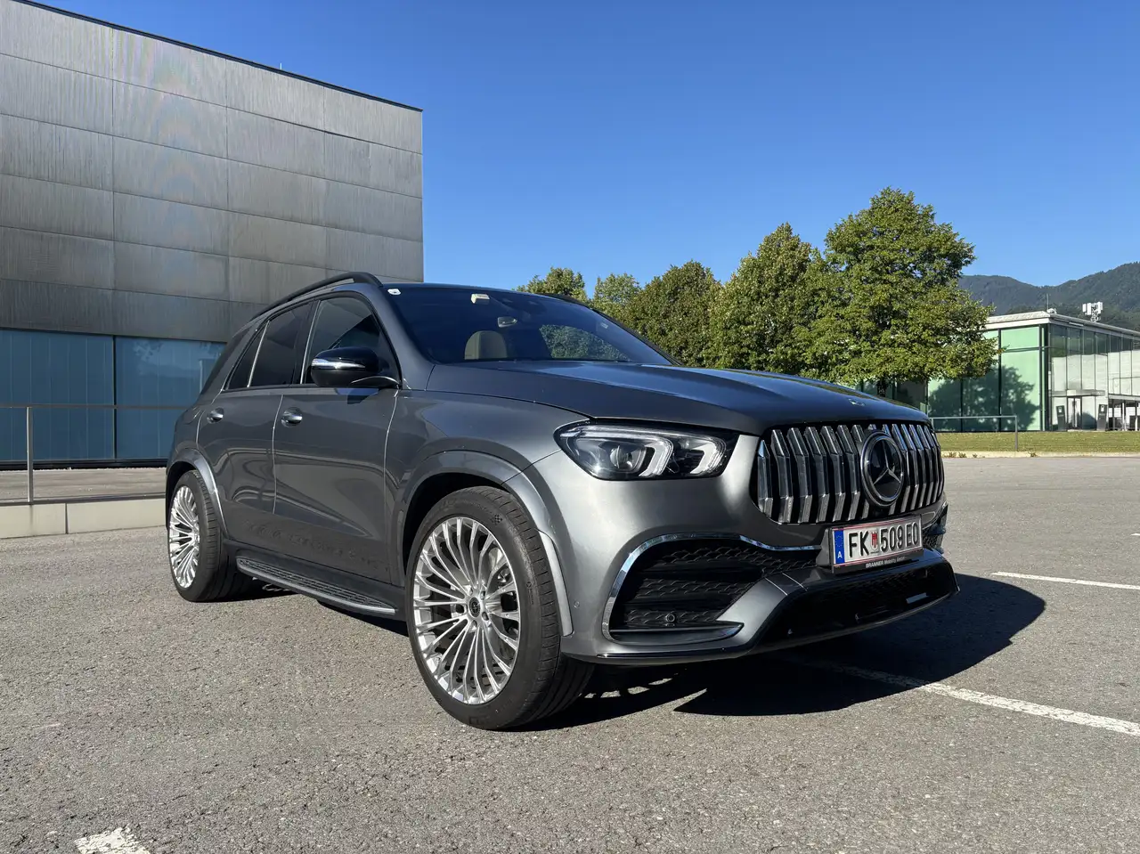 Mercedes-Benz GLE 350 de PHEV 4MATIC Aut. — photo 1 of 11