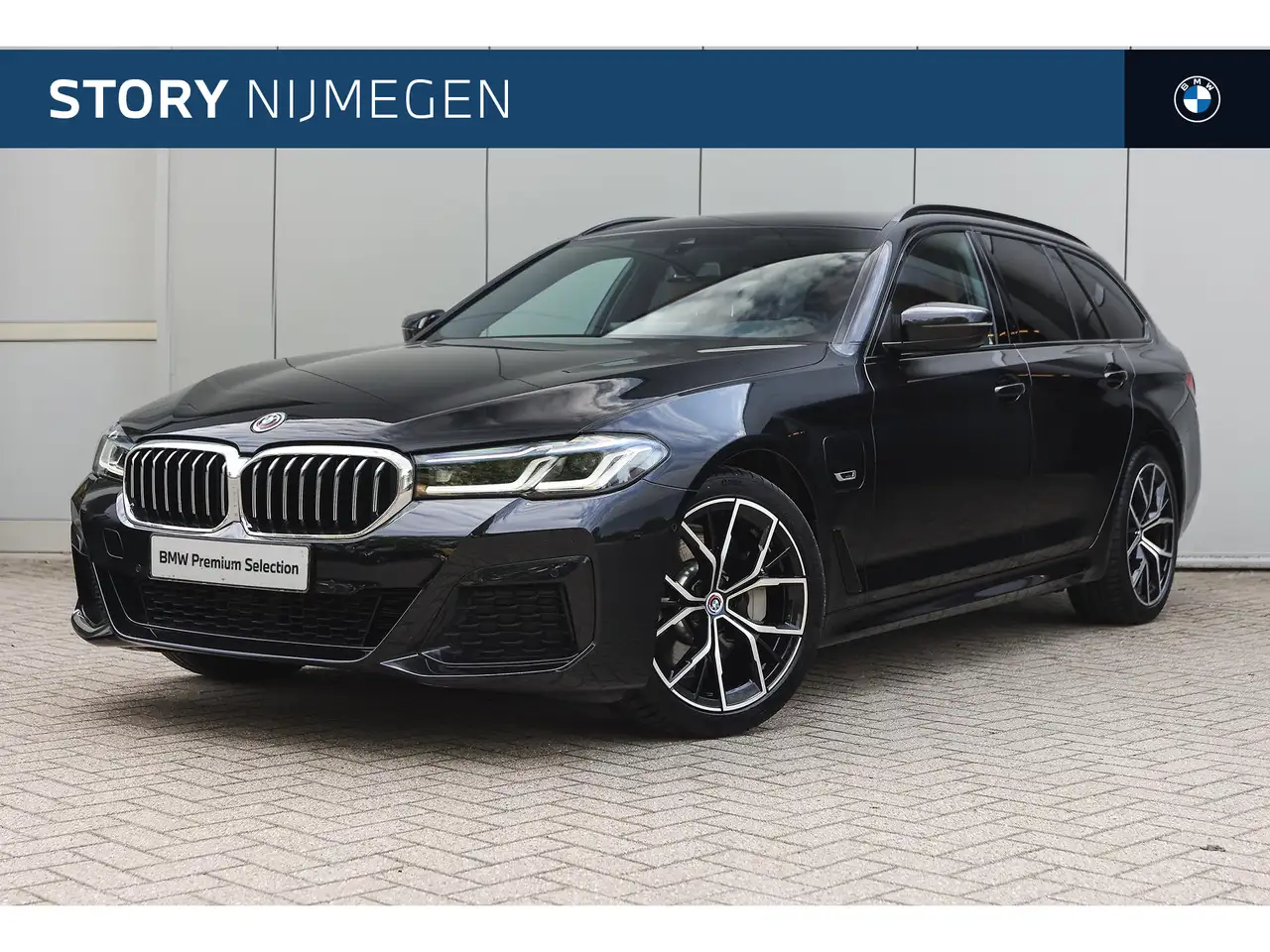 BMW 530 5 Serie Touring 530e High Executive M Sport Automa — photo 1 of 32