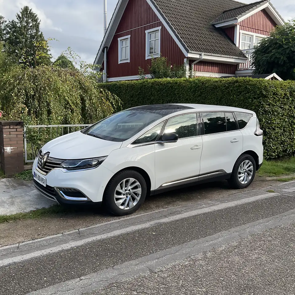 Renault Espace Energy dCi 160 EDC Intens — photo 1 of 12