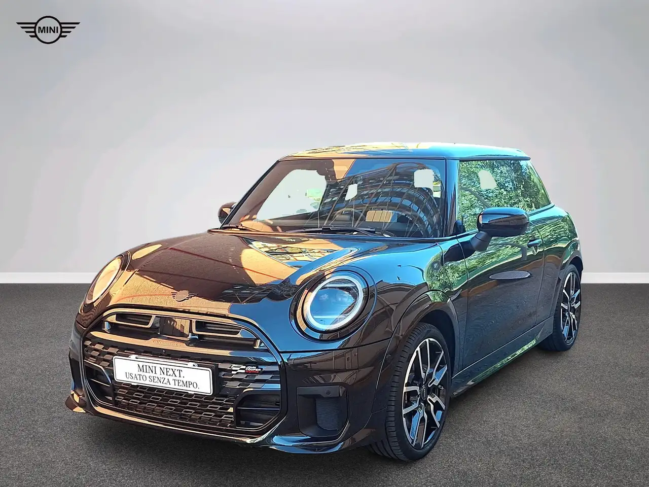 MINI Cooper S John Cooper Works — photo 1 of 17