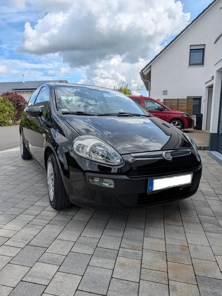 Fiat Punto MyLife — photo 1 of 20