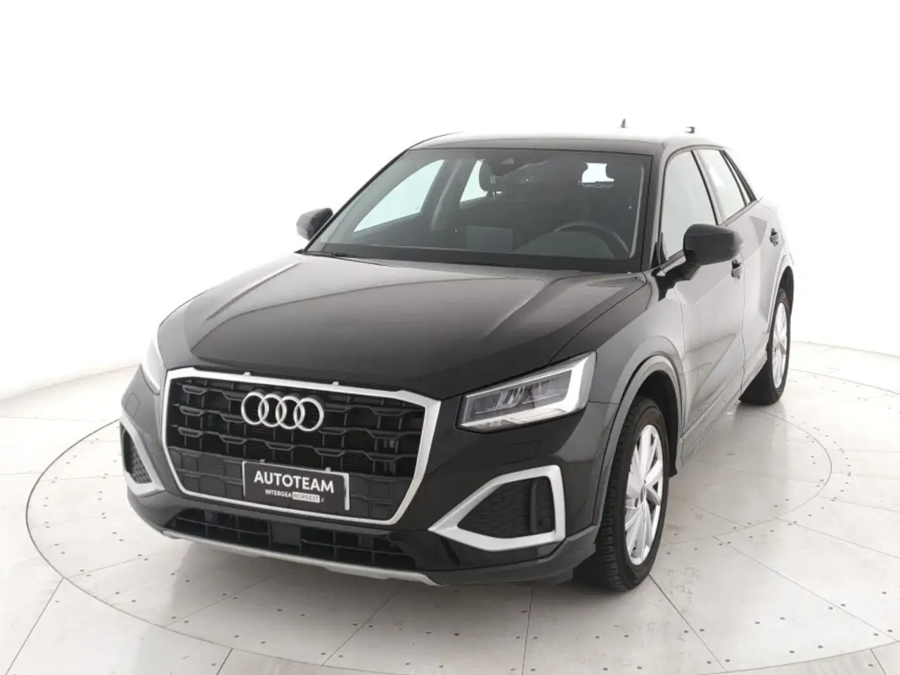 Audi Q2 35 1.5 tfsi Business Advanced s-tronic — photo 1 of 15
