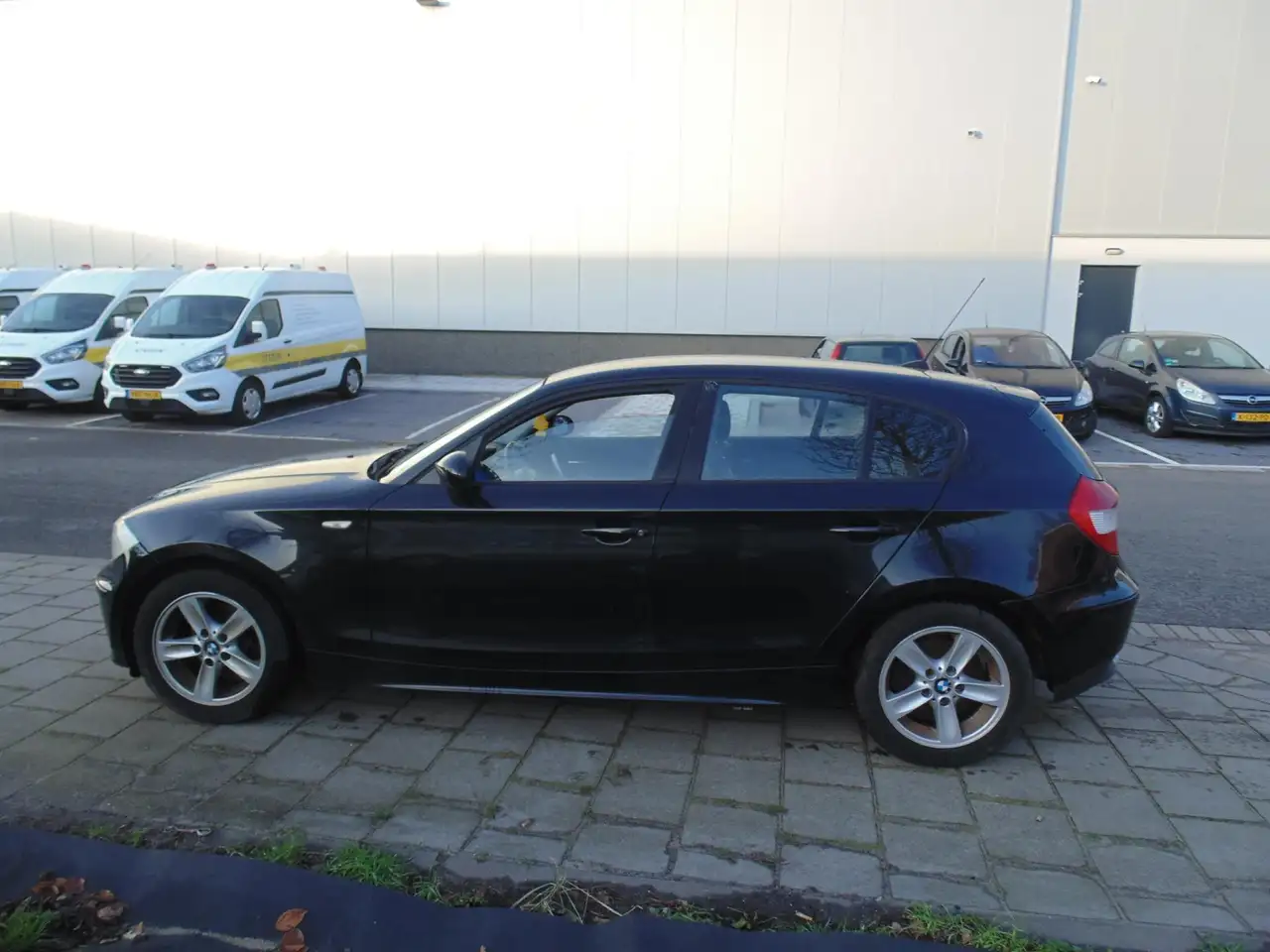 BMW 116 1-serie 116i High Executive — photo 1 of 8