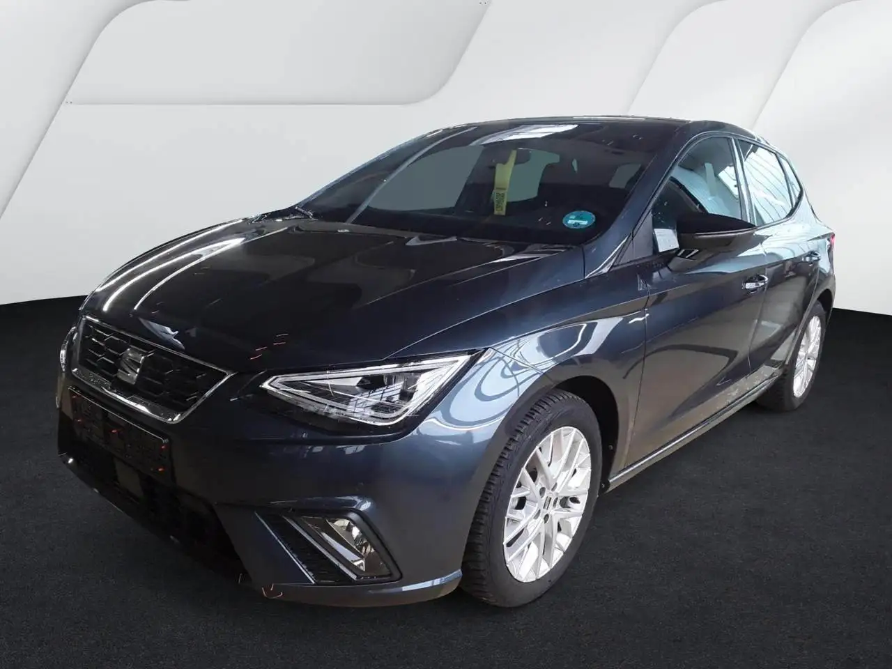 SEAT Ibiza FR 1.5 TSI DSG - LM Vision Plus ACC SHZ Keyless Al — photo 1 of 4