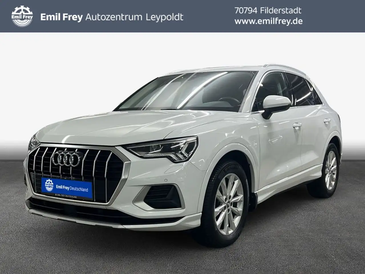 Audi Q3 35 TFSI S tronic advanced AHK Standheizung — photo 1 of 19