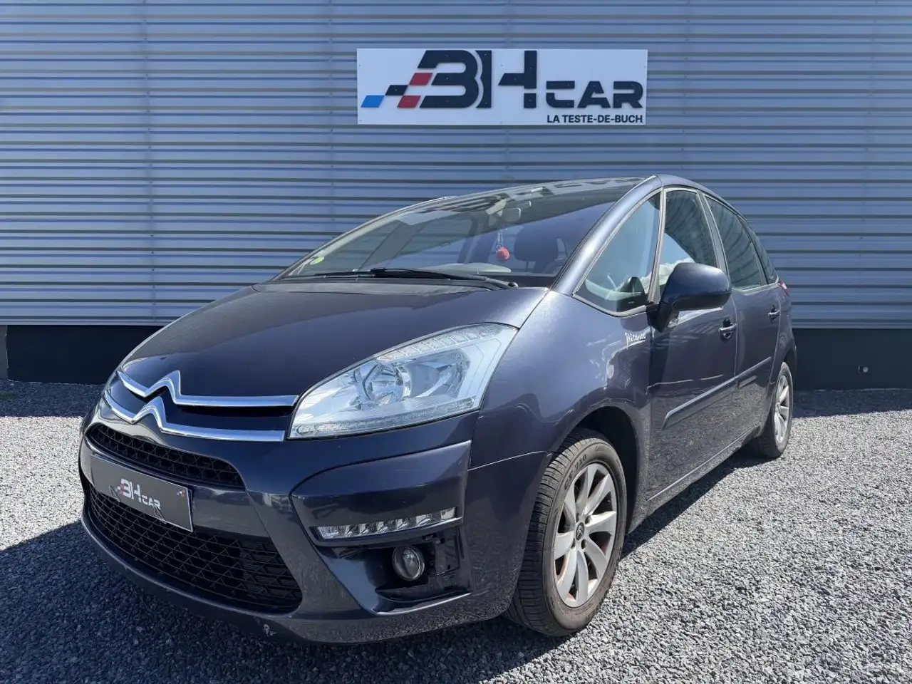 Citroen C4 Picasso 1.6 HDI 110 / CLIM AUTOMATIQUE / ATTELAGE / BLUETOOTH — photo 1 of 16