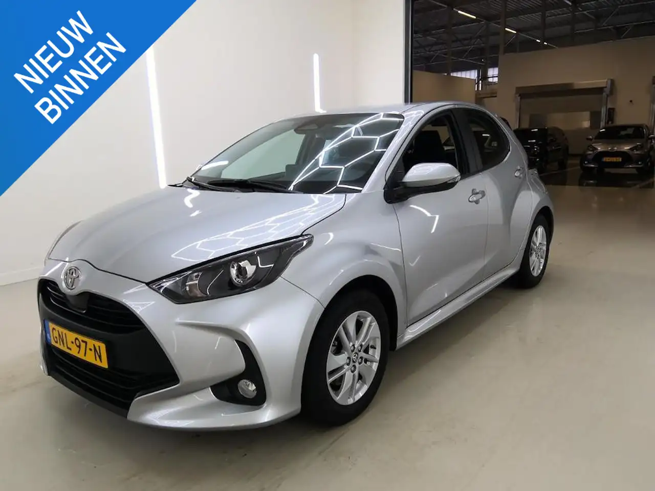 Toyota Yaris 1.5 HYBRID 115 ACTIVE I AUTOMAAT I APPLE CARPLAY I — photo 1 of 18