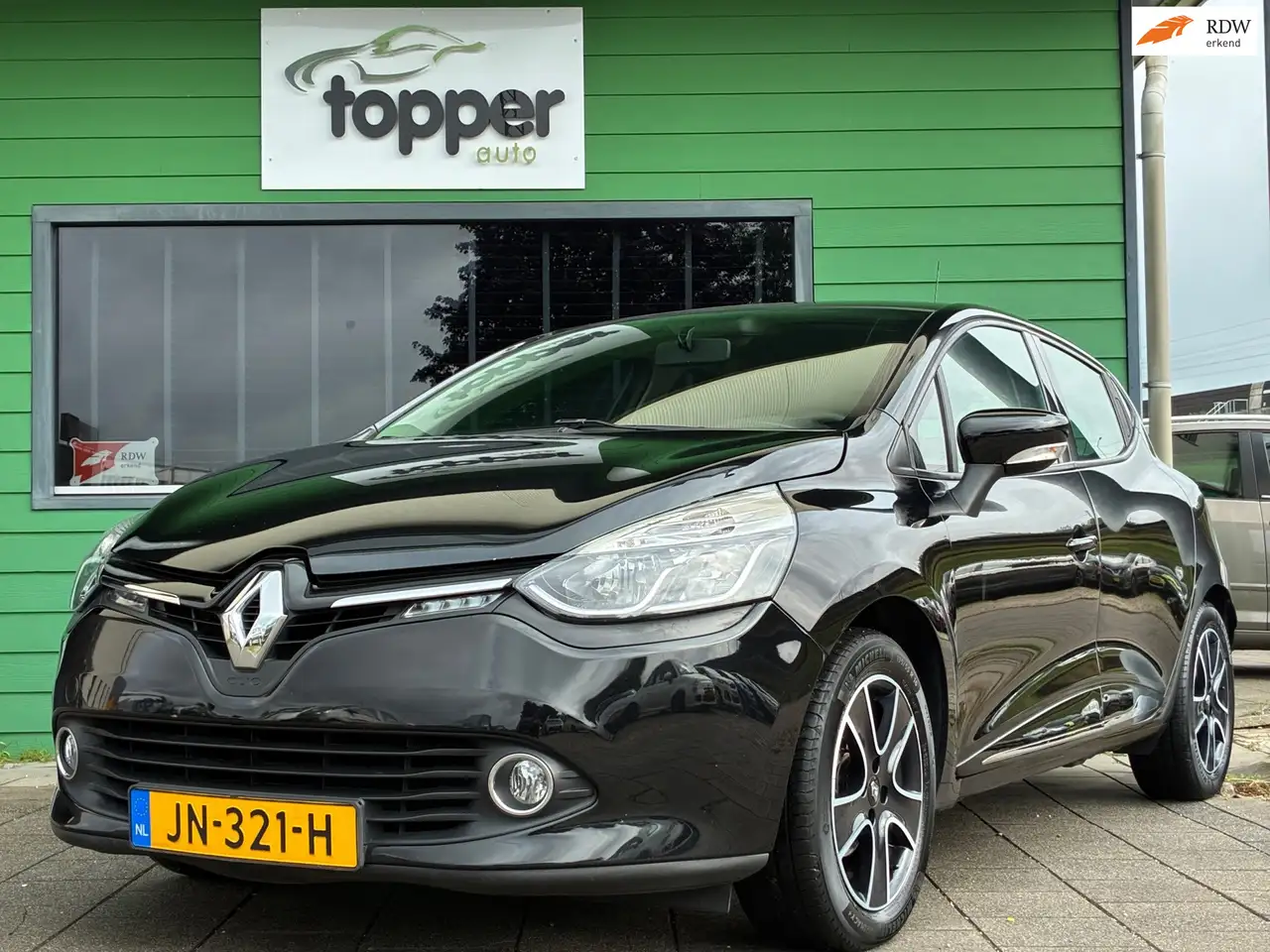 Renault Clio 0.9 TCe Authentique|Navigatie|CruiseControl|Airco| — photo 1 of 26