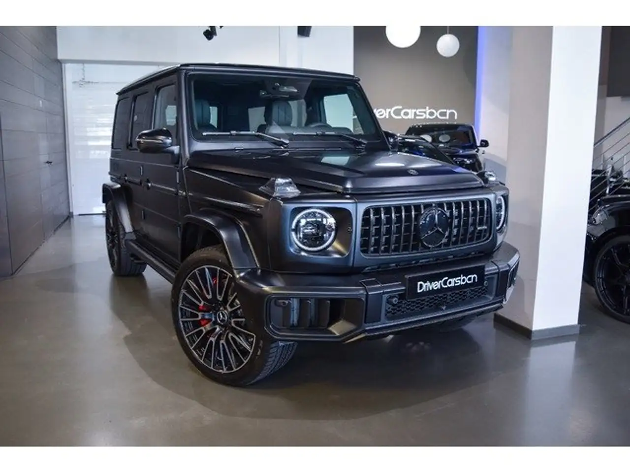 Mercedes-Benz G 63 AMG Linea Exclusive Interior 4Matic Speedshift TCT 9G — photo 1 of 15
