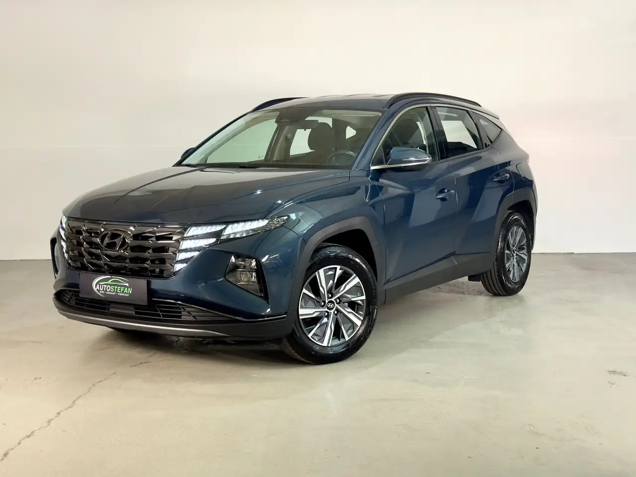 Hyundai TUCSON 1.6 T-GDI Smart *AHK*8-fach*LED — photo 1 of 26