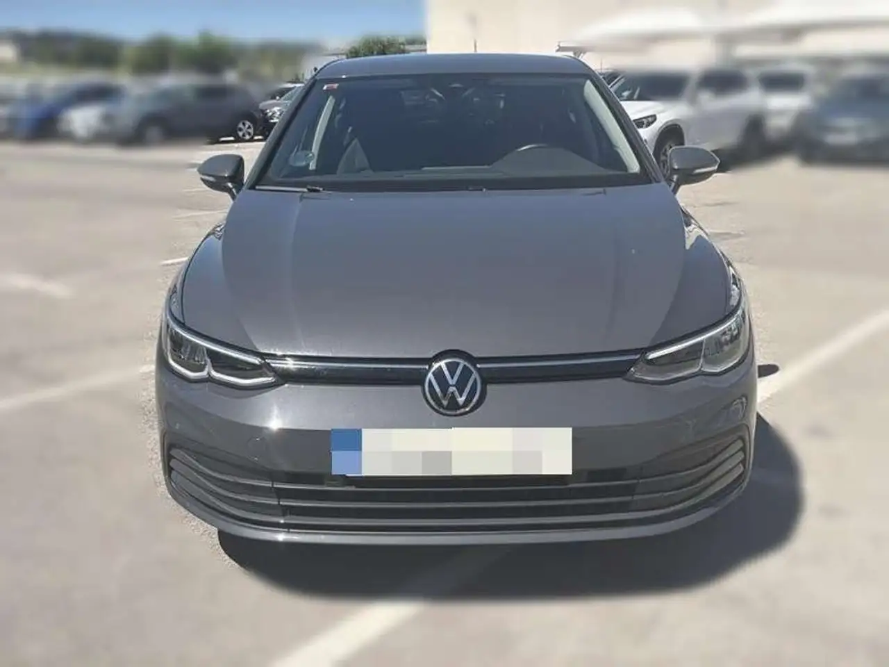 Volkswagen Golf 1.0 TSI Life 81kW — photo 1 of 26