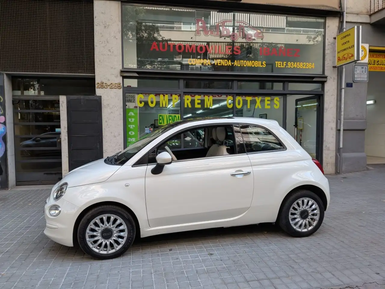 Fiat 500 1.2 Lounge — photo 1 of 17