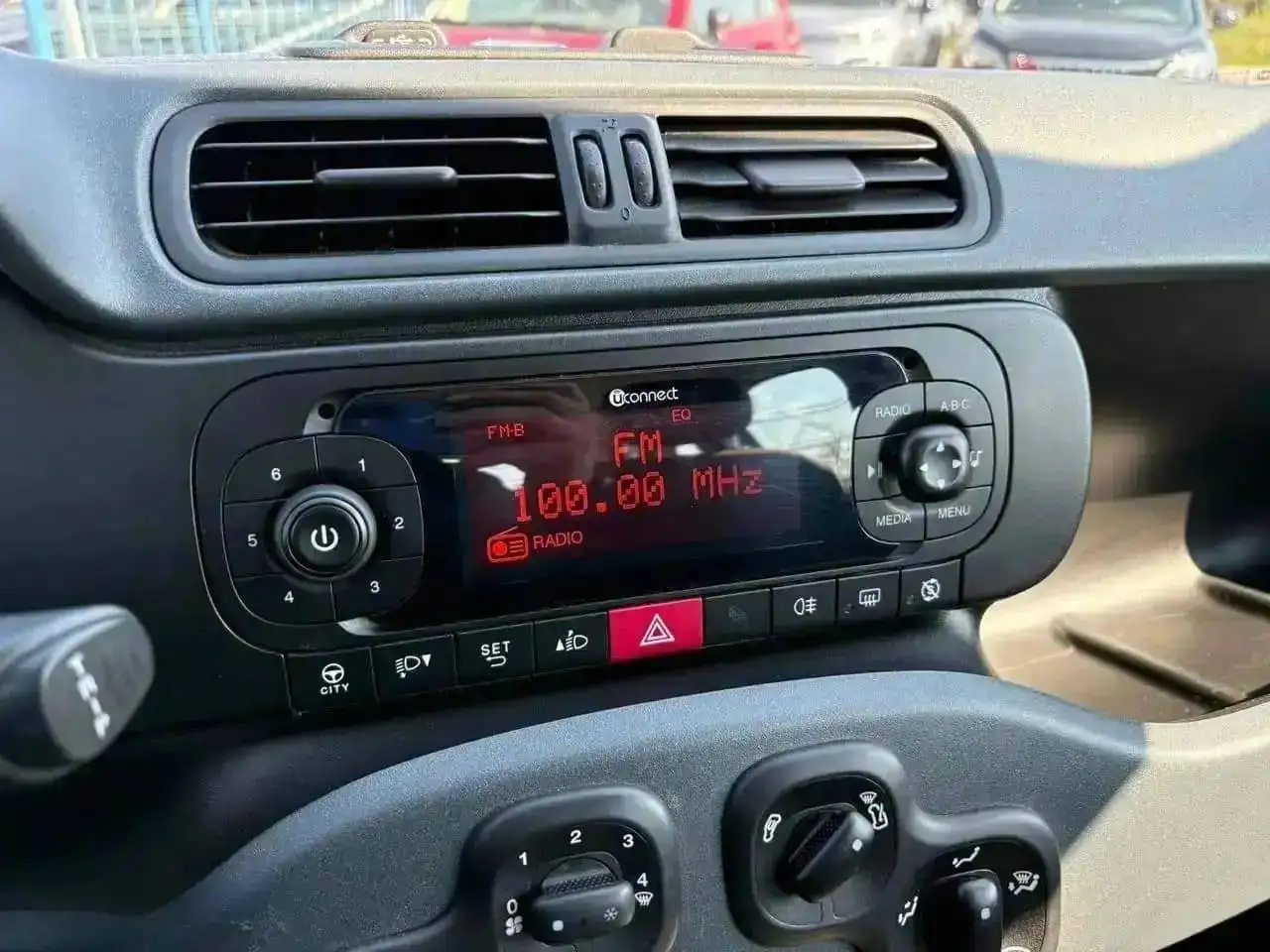 2019 Fiat Panda Panda III 4x4 0.9 t.air t. 4x4 - FW539MA, photograph 12