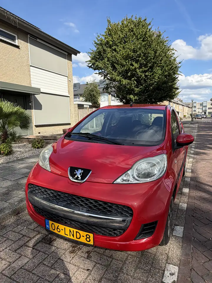 Peugeot 107 70 Filou. 96.000KM NAP! — photo 1 of 9