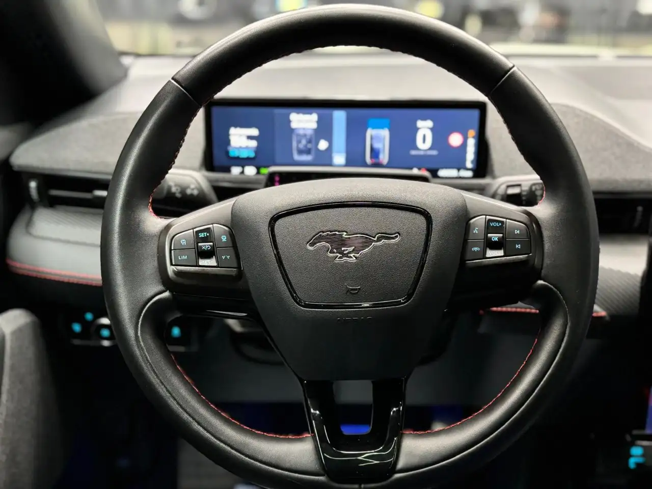 2023 Ford Mustang Mach-e standard range awd 269cv auto, photograph 9