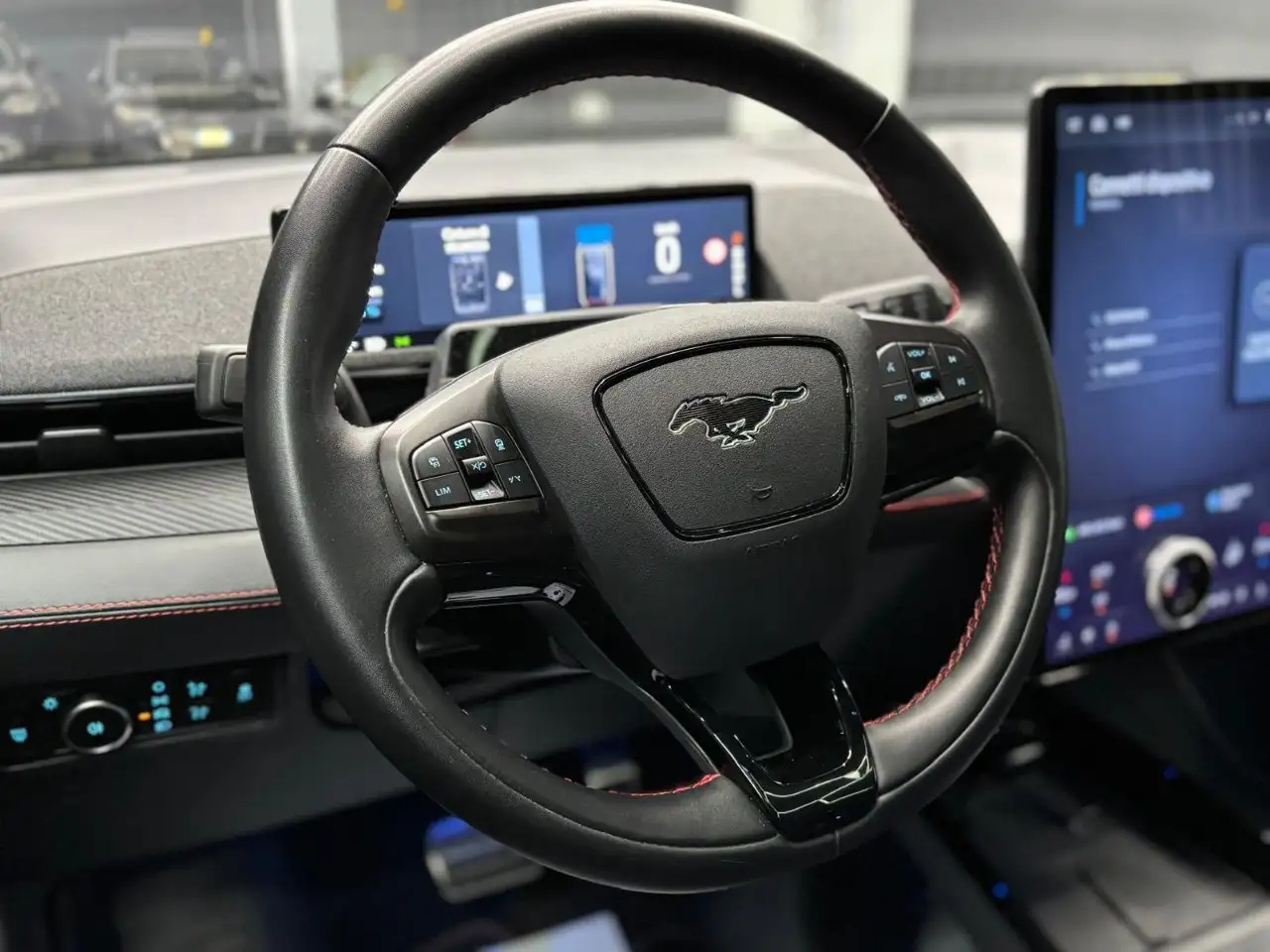2023 Ford Mustang Mach-e standard range awd 269cv auto, photograph 8