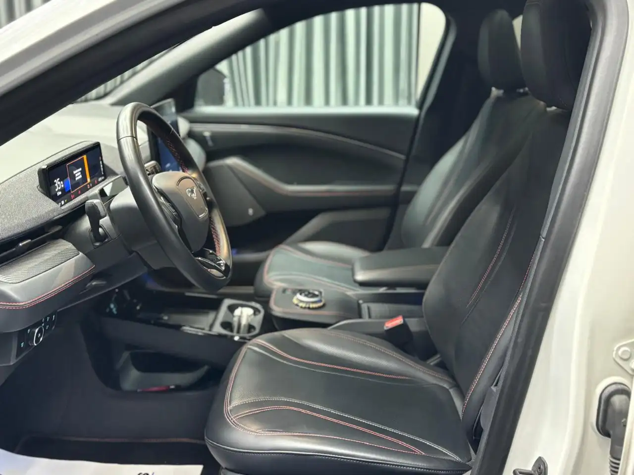 2023 Ford Mustang Mach-e standard range awd 269cv auto, photograph 6