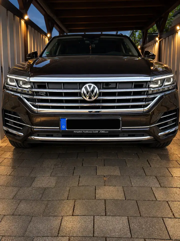 Volkswagen Touareg 3.0 V6 TDI 4Motion DPF Automatik — photo 1 of 7