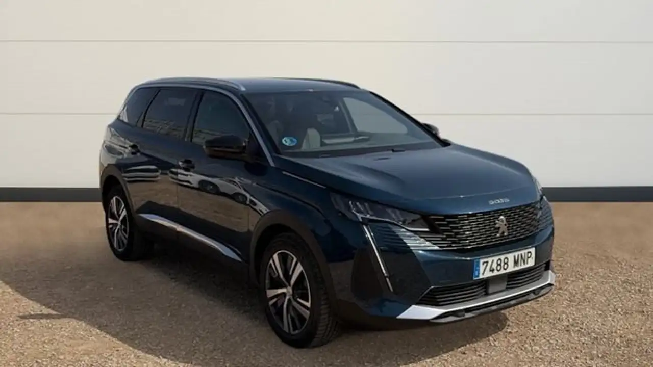 Peugeot 5008 1.2 MHEV HYBRID 100KW ALLURE PACK EDCS6 136 5P 7 P — photo 1 of 10