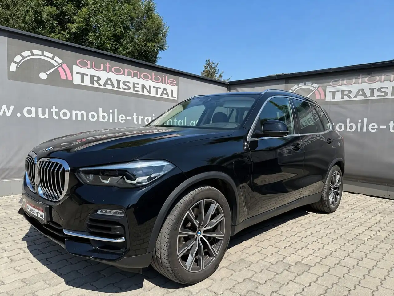 BMW X5 xDrive45e/M-Lenkrad/AHV/LED/harman kardon — photo 1 of 15