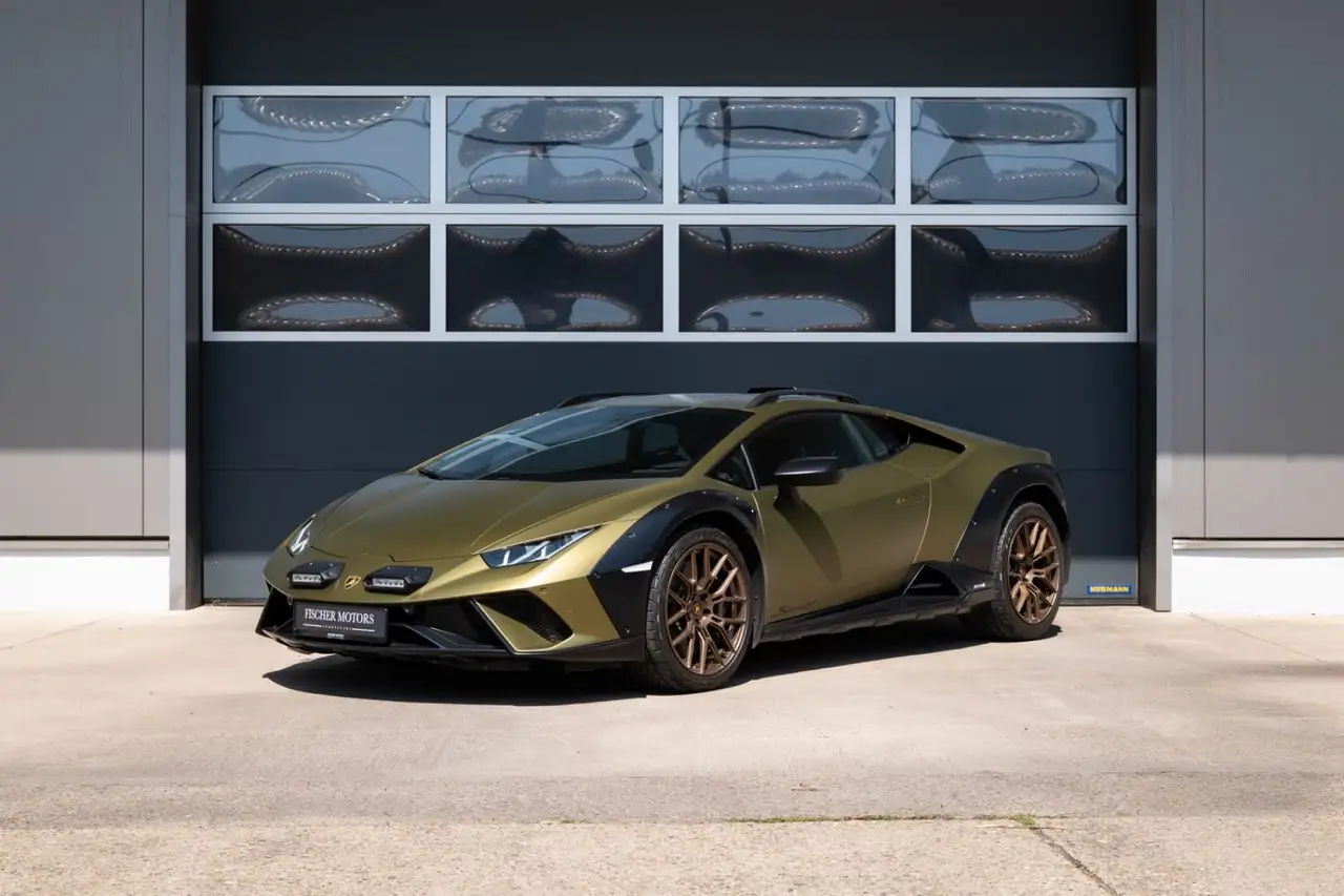 Lamborghini Huracán Sterrato / Front PPF — photo 1 of 25