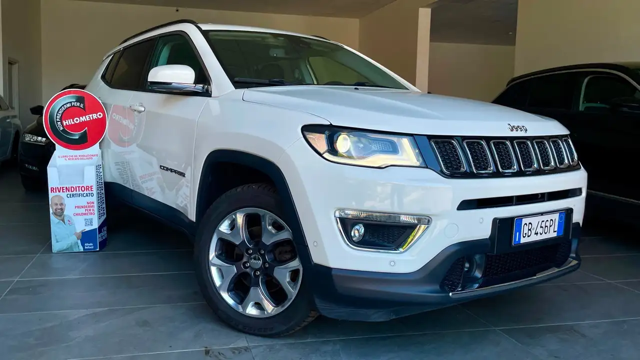 Jeep Compass Compass 2.0 Multijet II aut. 4WD S — photo 1 of 15