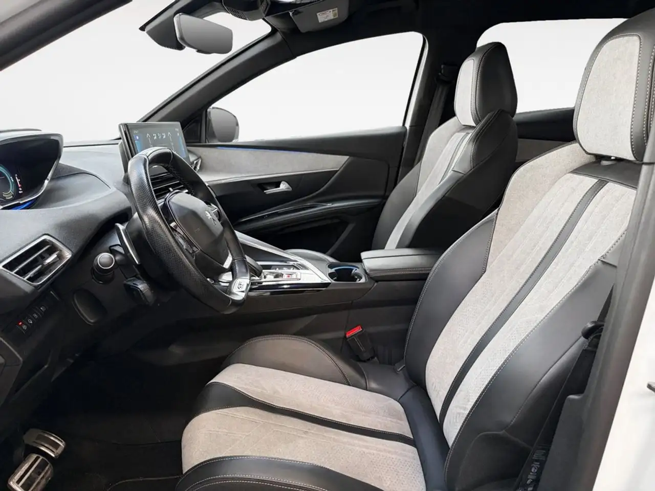 2021 Peugeot 3008 HYB PHEV 225 Allure e-EAT8, photograph 11