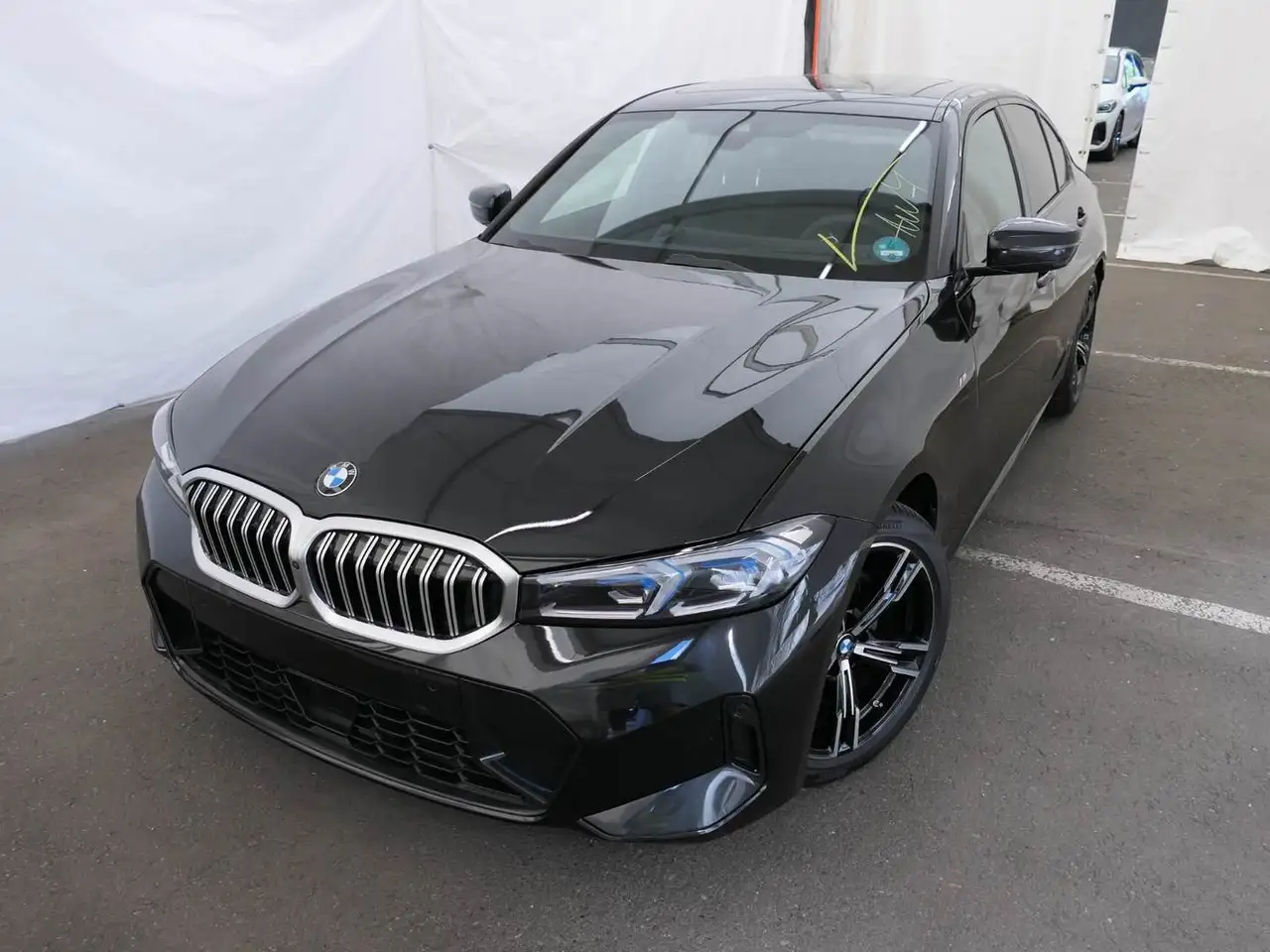 BMW 320 d xDr. Lim. "M-Sport" Glasdach, DrivAss, ACC, Park — photo 1 of 11