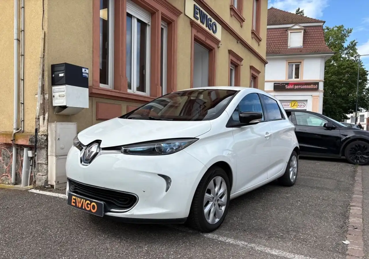 Renault ZOE r240 ze 90 22kwh charge-normale intens camera de recul bva garantie 6 mois — photo 1 of 30