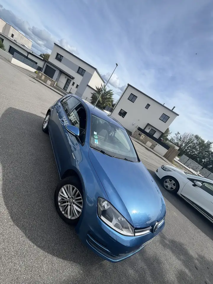 Volkswagen Golf 1.2 TSI 105 BlueMotion Technology Cup — photo 1 of 8