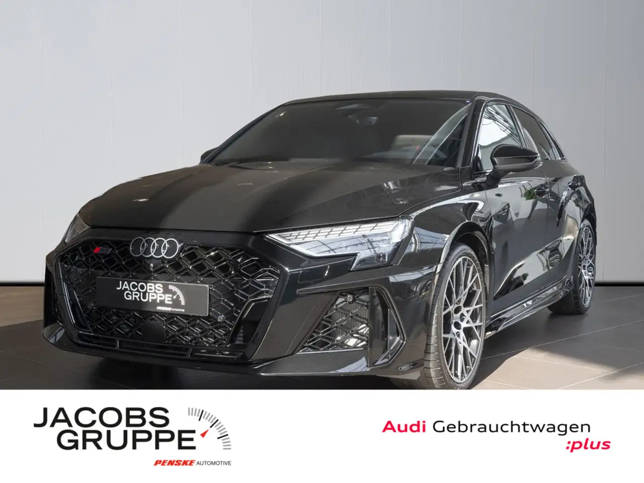 Audi RS3 — photo 1 of 15