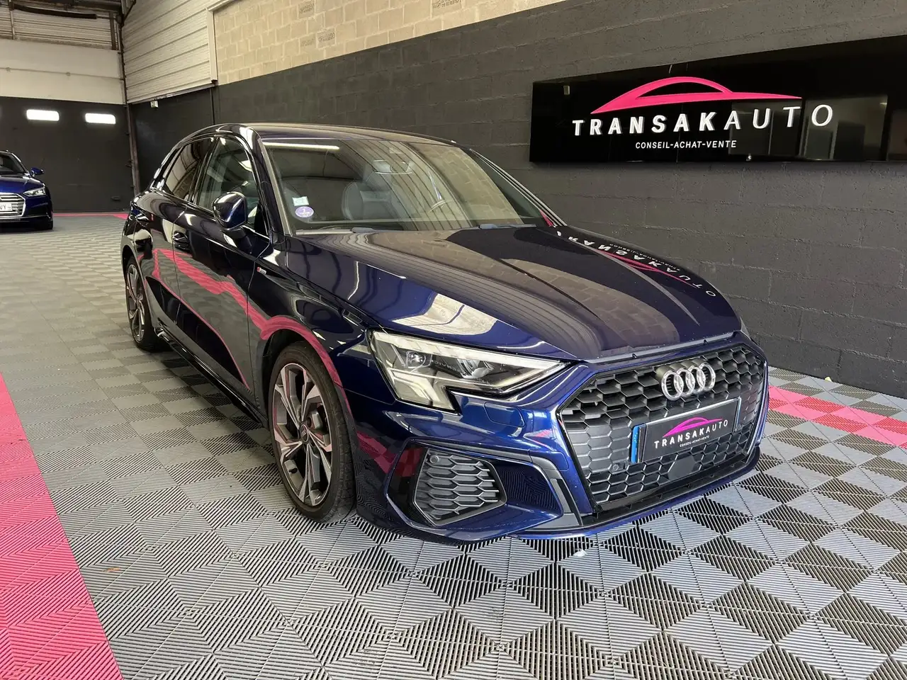 Audi A3 35 TFSI MILD HYBRID 150 CV S-line - CarPlay Virtual Cockpit ges chauffants — photo 1 of 40