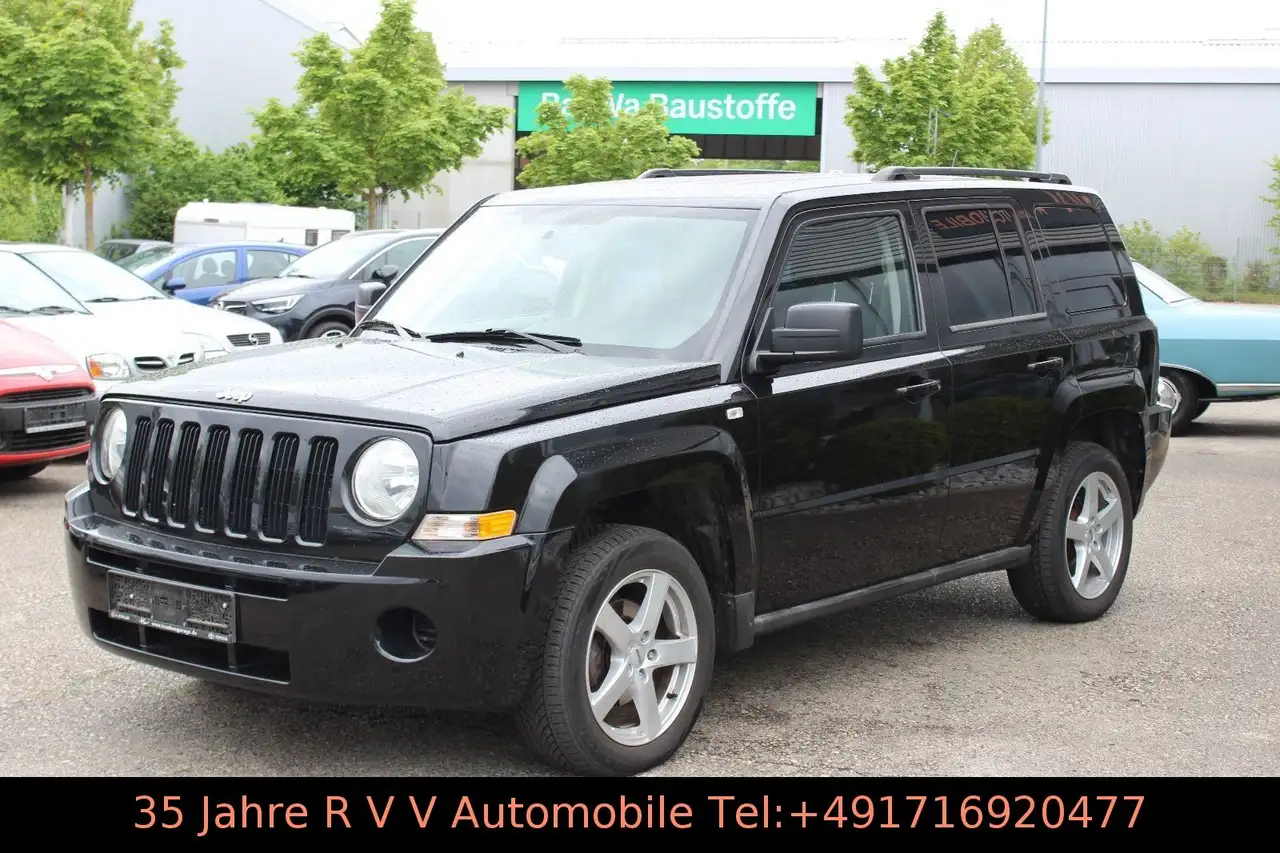 Jeep Patriot 2.2 Sport, 4x4, Garagenfahrzeug — photo 1 of 28