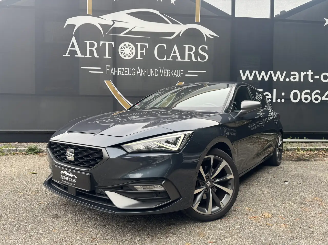 SEAT Leon FR-Line/Apple-Android/SHZ/PDC/Kamera/ Ab 184 Euro im Monat — photo 1 of 20