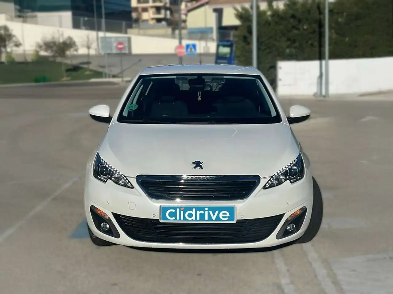 Peugeot 308 Nuevo SW Active 1.2 PureTech130 EAT6 — photo 1 of 13