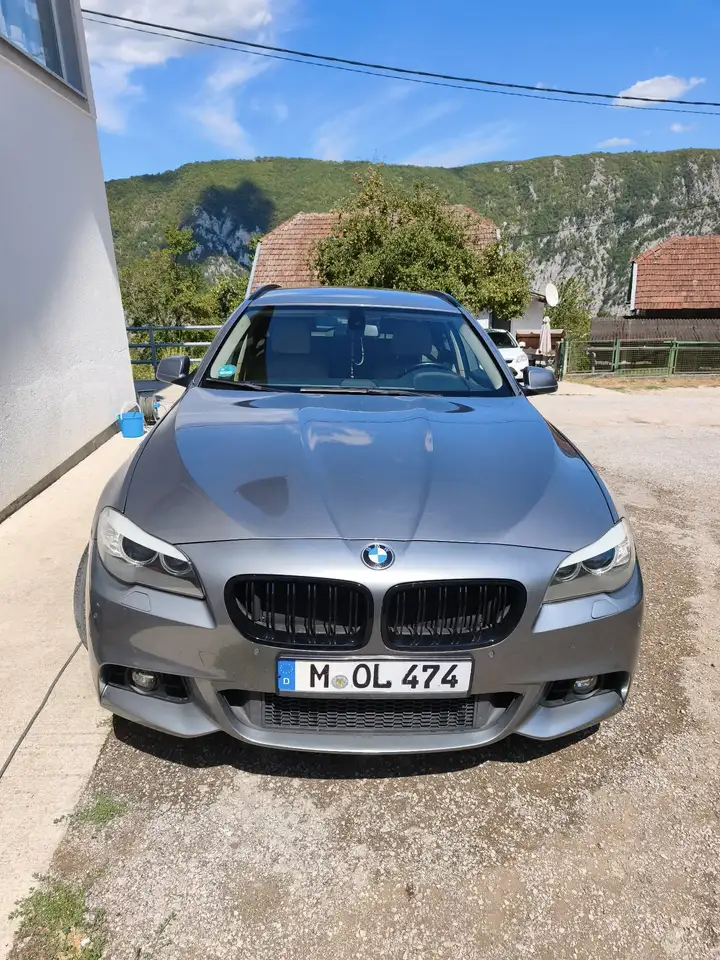 BMW 520 520d Touring Aut. — photo 1 of 20