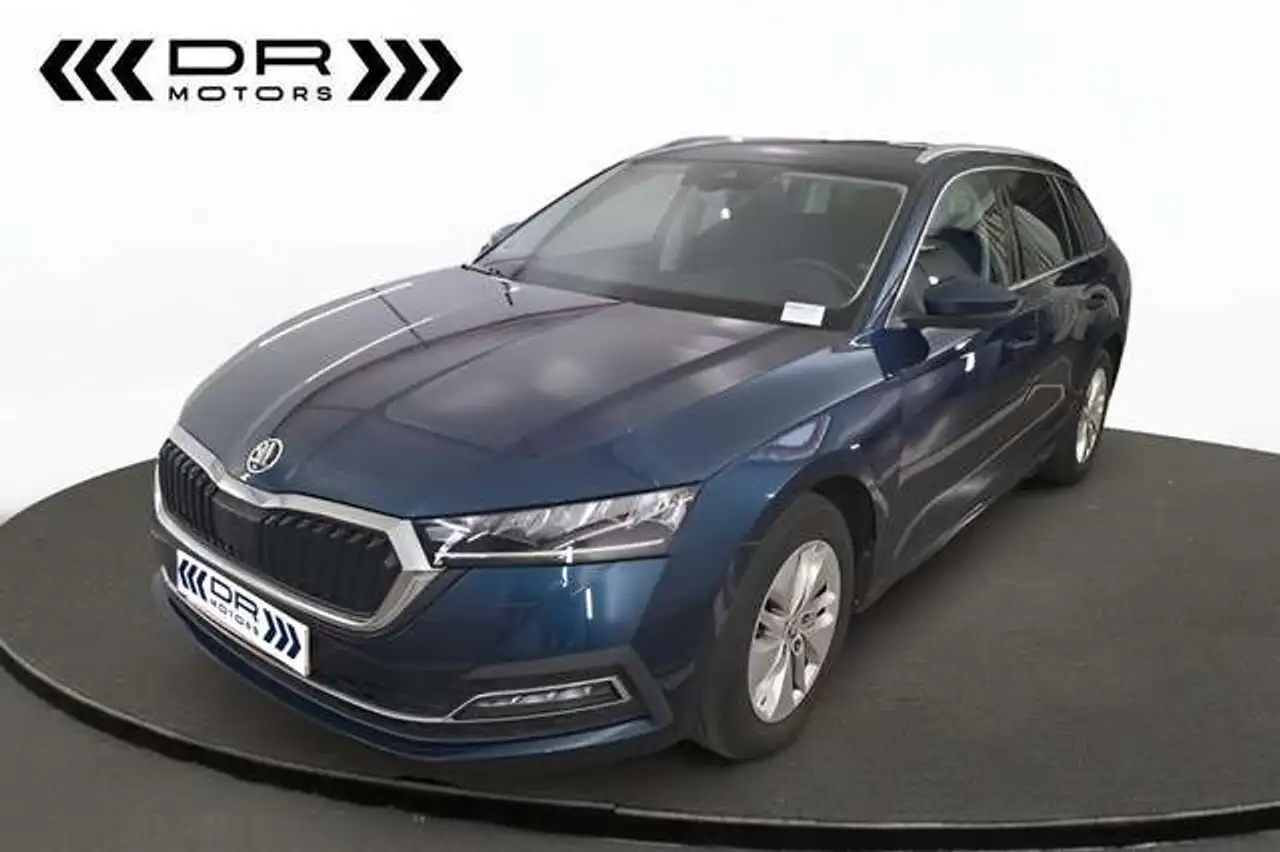 Skoda Octavia 1.5 TSI - CARPLAY — photo 1 of 12