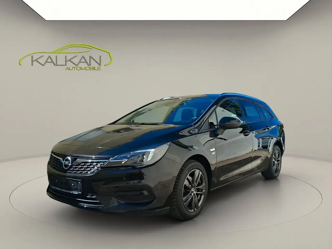 Opel Astra K Sports Tourer Opel 2020 Start/Stop NAVI — photo 1 of 29