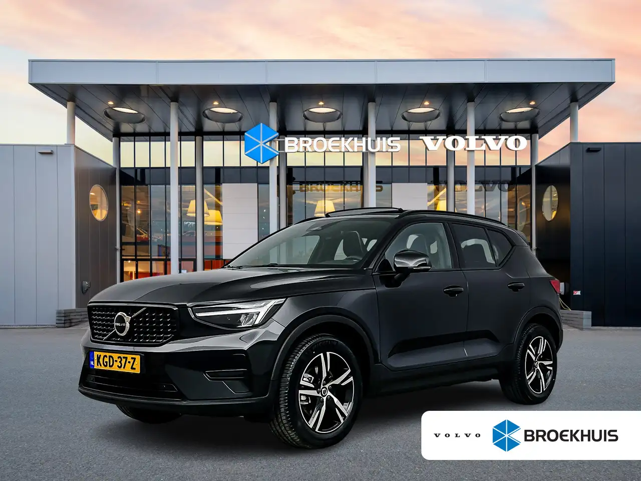 Volvo XC40 B4 Plus Dark | 18" | Panoramadak | Leder/Nubuck | — photo 1 of 33
