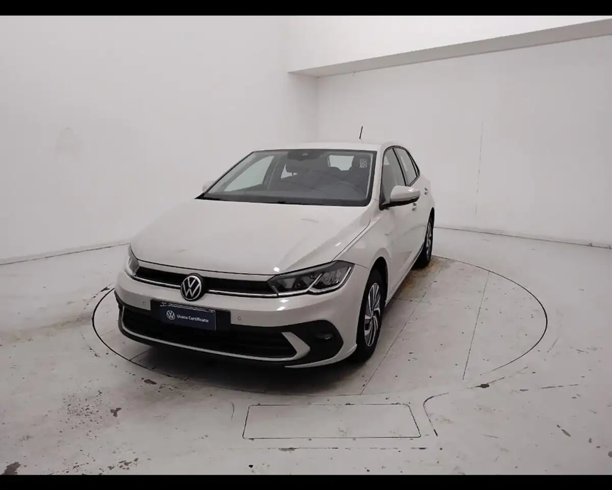 Volkswagen Polo 1.0 tsi Life 95cv — photo 1 of 15