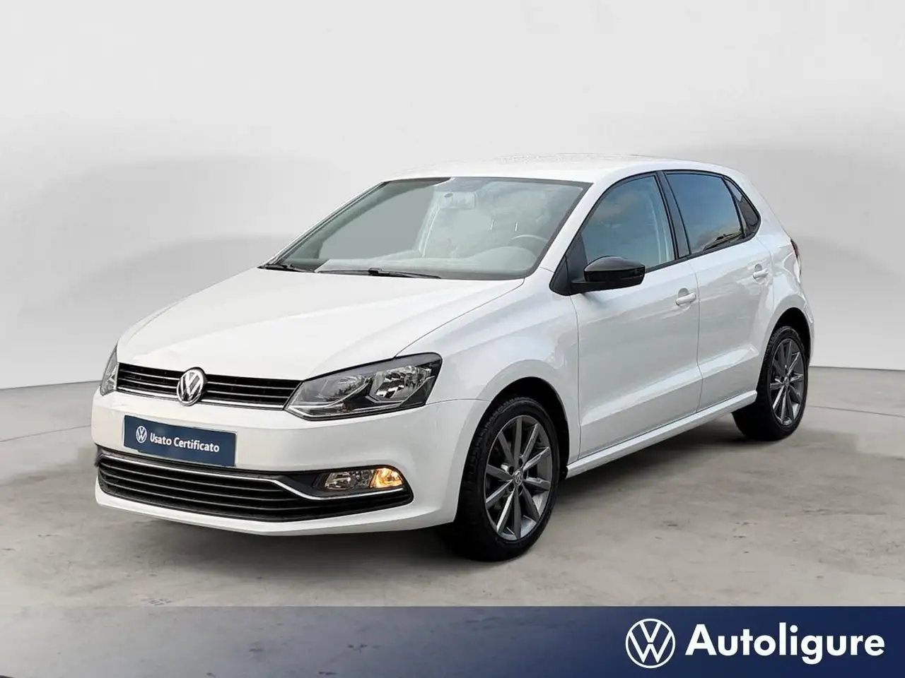 Volkswagen Polo 1.0 MPI Fresh — photo 1 of 15