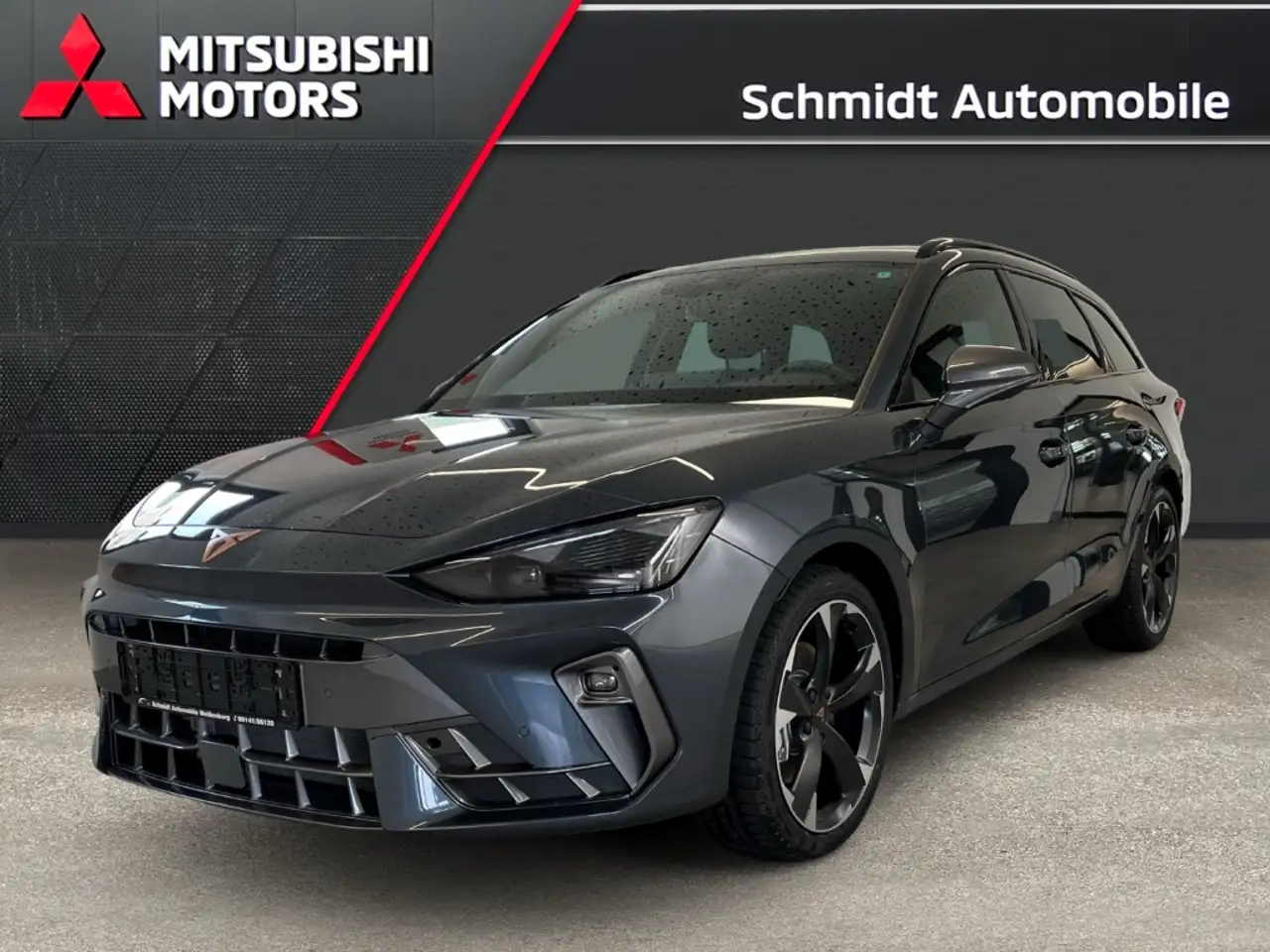CUPRA Leon ST VZ 2.0 TSI 4WD Sennheiser eHeckklappe Kamera — photo 1 of 13