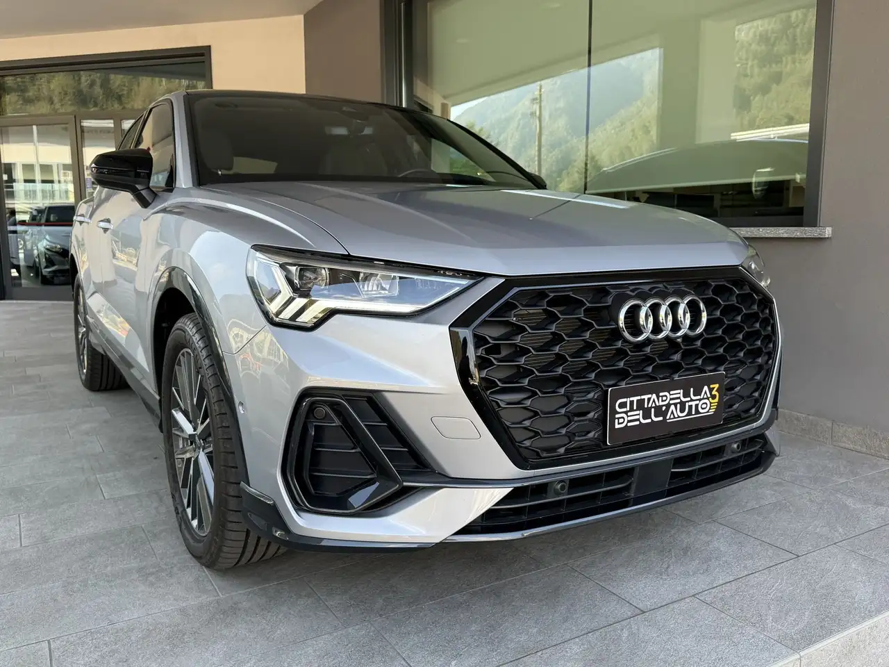 Audi A3 35 TFSI S tronic S line Edition | TETTO, SEDILI RISC., GARANZIA AUDI 2029 — photo 1 of 15