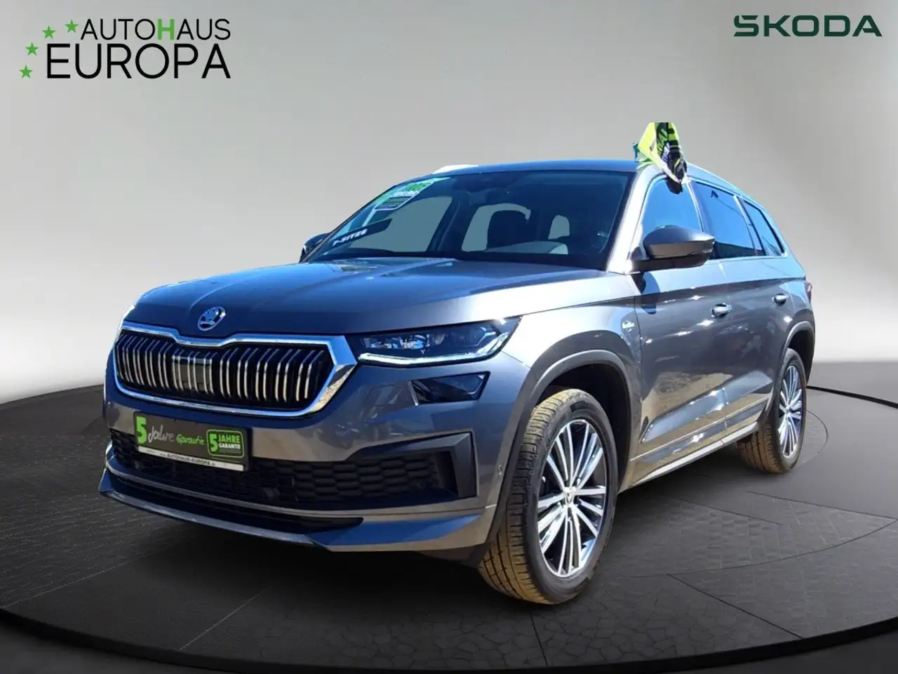 Skoda Kodiaq 2.0 TDI DSG 4x4 L&K 7Sitze ACC AHK Kam360 StandHZ — photo 1 of 22