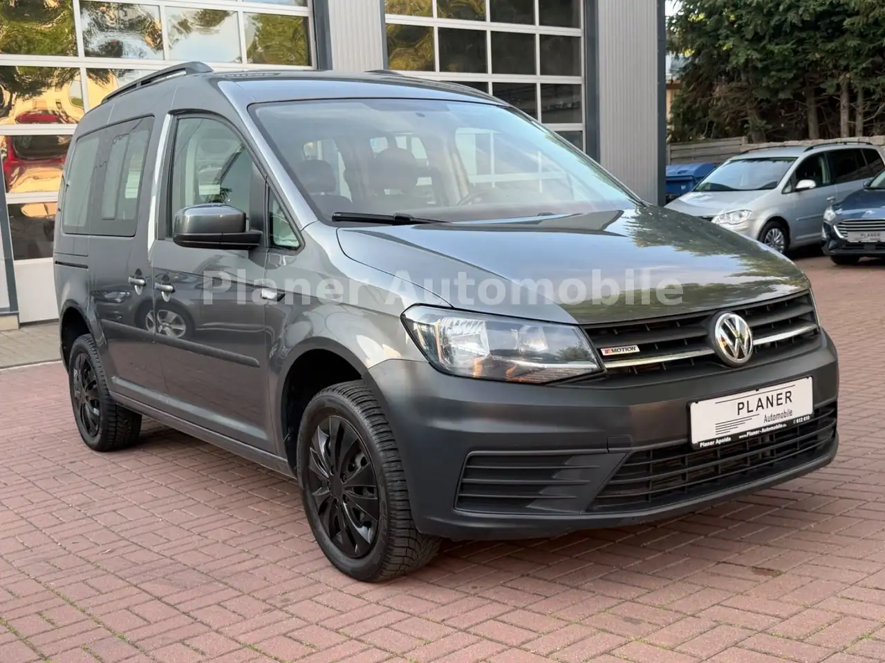Volkswagen Caddy Trendline 4Motion 1.Hand Sitzh. — photo 1 of 15