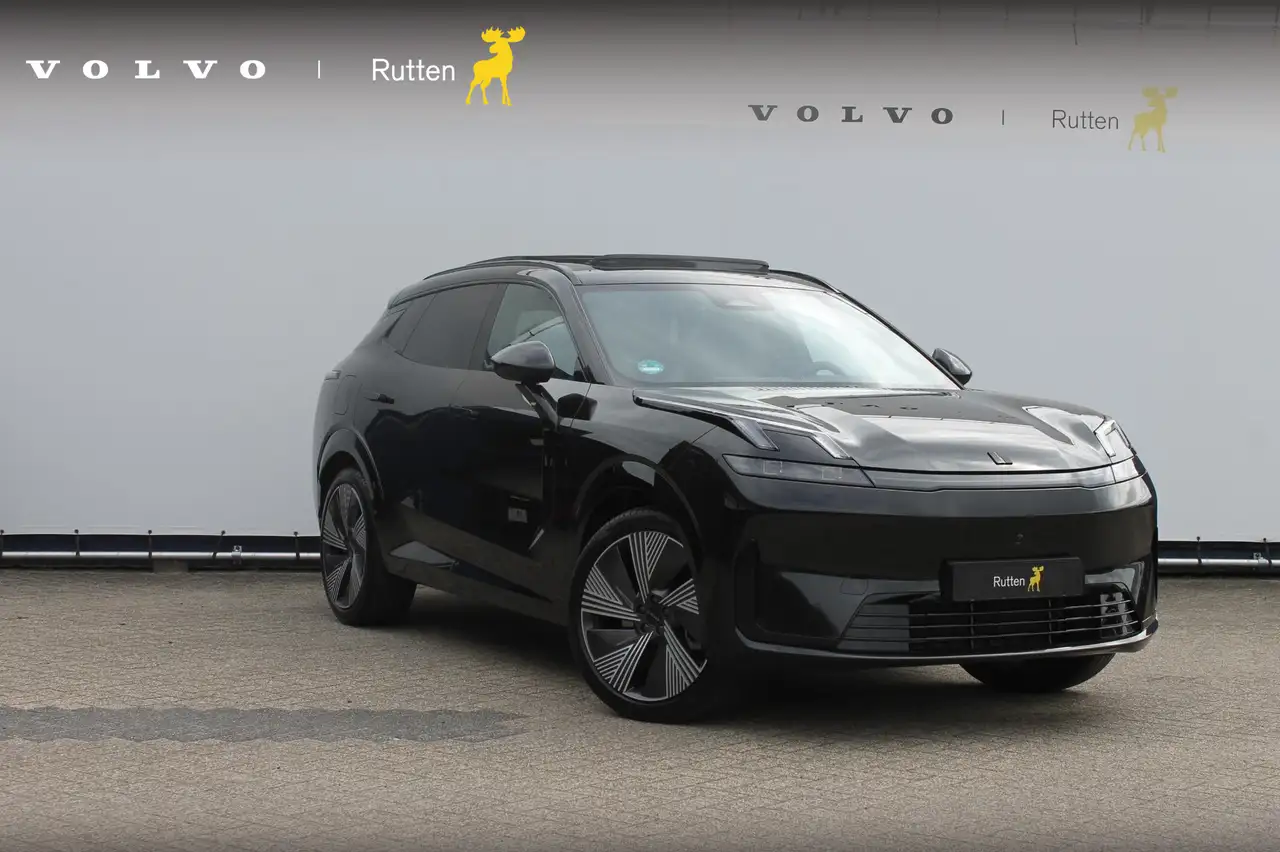 Lynk & Co 08 350PK Automaat More / 200km elektrisch / Stoelvent — photo 1 of 40