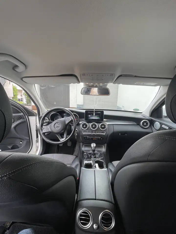 Mercedes-Benz C 200 C 200 BlueTec / d (205.037) — photo 1 of 15